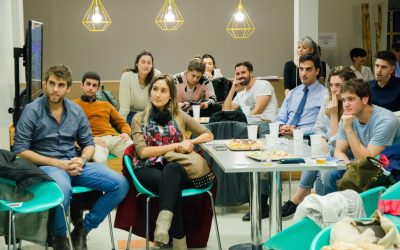 CON LAS PUERTAS ABIERTAS ?